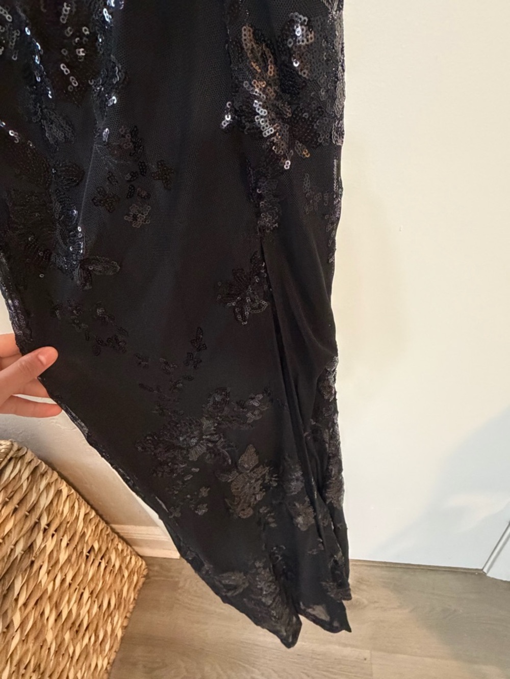NWT Selfie Leslie Haylan Sequin Backless Midi Dress Black Strappy Slit XS - Picture 5 of 9